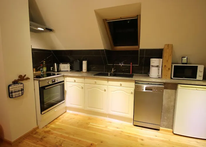 Studio-appartement Mit Bergblick By Interhome شقة كورورت جونسدورف